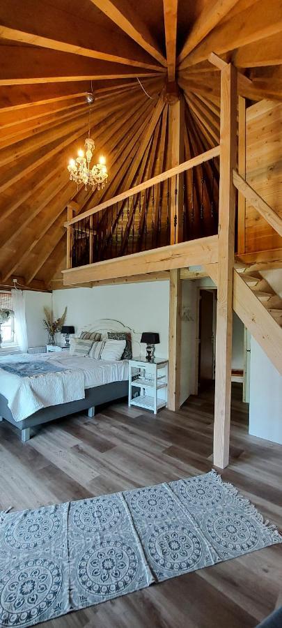 Herberg De Lingehoeve Oosterwijk ภายนอก รูปภาพ